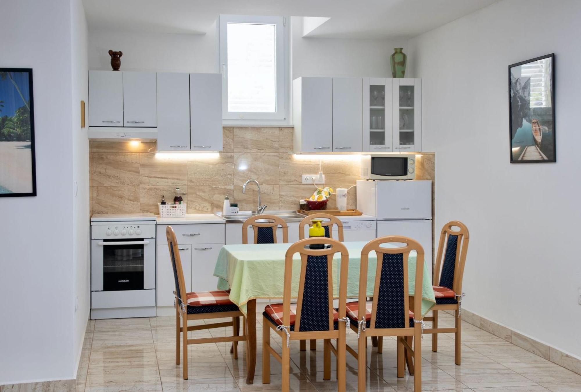 Goldfinch Estate Apartment Banjole Exterior photo